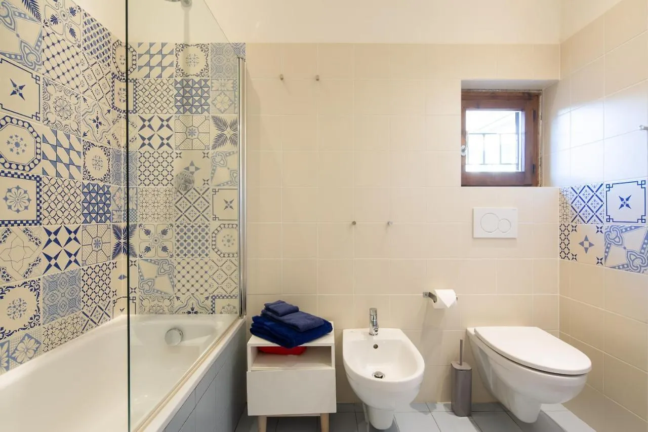 Sant'Ambrogio Charming Flat Apartment Florence Italy